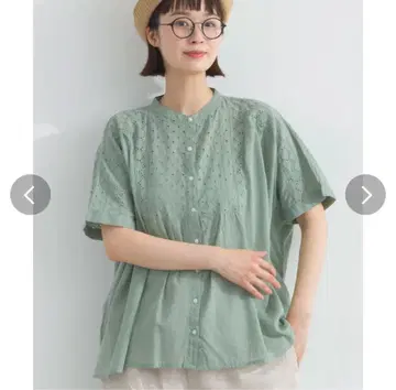 Lupilien 패치워크 시프리 아일렛 레이스 블라우스