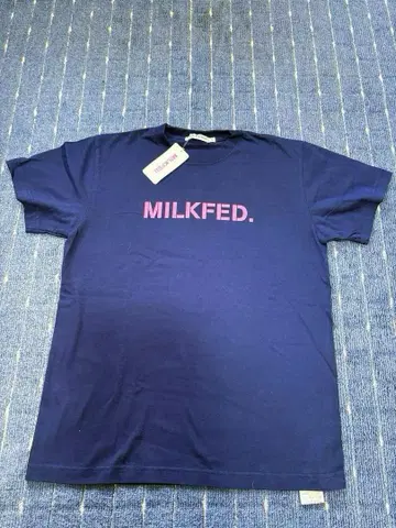 MILKFED. 네이비 티셔츠 M 사이즈 미사용 새상품