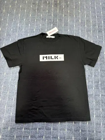 MILKFED. 블랙 티셔츠 M