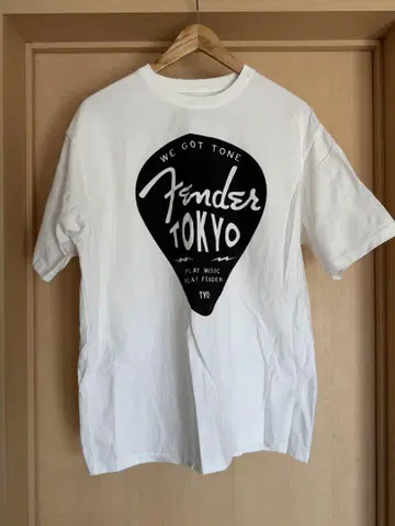 FENDER FLAGSHIP TOKYO 펜더 티셔츠 화이트 T M