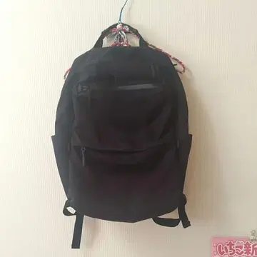 심플한 블랙 럭색/백팩