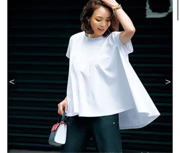 Vingt Neuf 드라마틱 플레어 티셔츠 블랙
