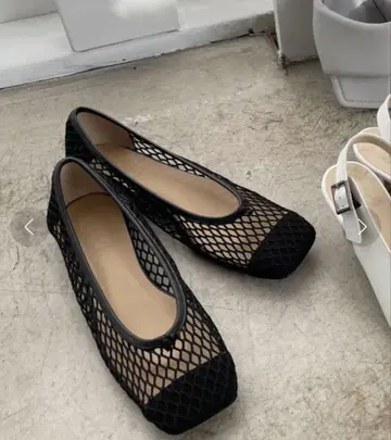 스픽 앤 스팬 메쉬 플랫 슈즈 사이즈 S 23cm 블랙