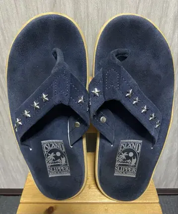 ISLAND SLIPPER 아일랜드 슬리퍼 스웨이드 스터드 한정판