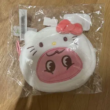 키와 헬로 키티 파우치 키링