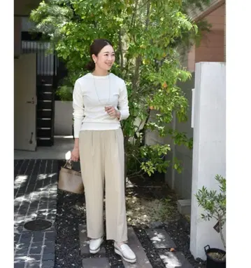 탄력 있는 턱이 있는 와이드 팬츠 (발수)