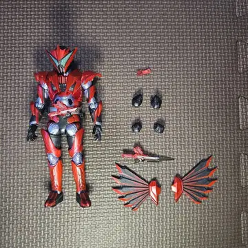 S.H.Figuarts 가면라이더 슌 버닝 팔콘