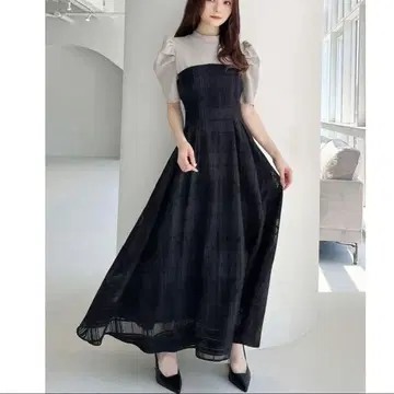 새상품급 RESEXXY 체크 레이어드 플레어 원피스 블랙 도킹
