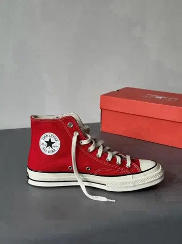 새상품 빨간색 하이컷 CT70 하이컷 28cm