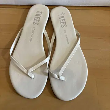 TKEES 아이보리 미사용 40 사이즈 9 사이즈