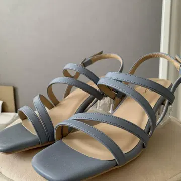 새상품 샌들 Dazzlin M 23.5 24 클리어 힐 자라 스나이델