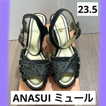 안나수이 블랙 스트랩 샌들