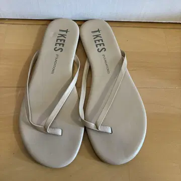 TKEES 미사용 베이지 40 사이즈 9 사이즈
