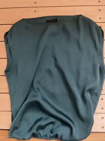 TOMORROWLAND collection 보트넥 새틴 블라우스