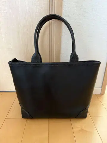 새상품급 파이브우즈 PLATEAU 데일리 토트 블랙 가죽 S