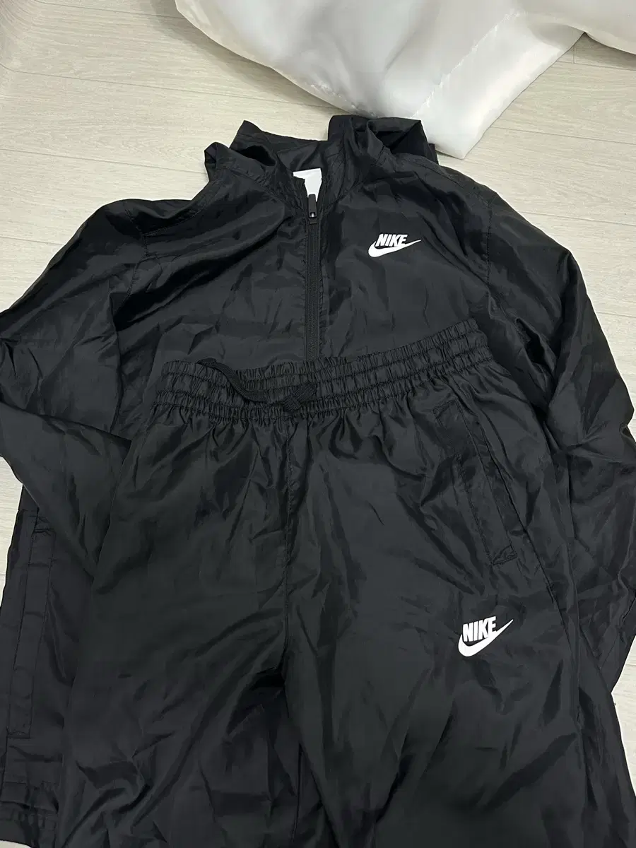 Nike Anorak Set Kids XL (Women's 55)