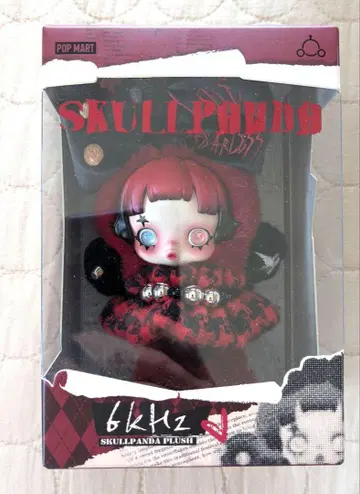 POPMART SKULLPANDA 6khz 유럽 한정판 스컬 팬더