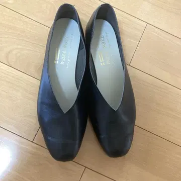 MARE MARE 블랙 플랫 슈즈