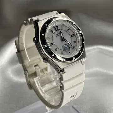 CASIO Baby-G 화이트 5133 JA 배터리 새상품으로 교환 완료