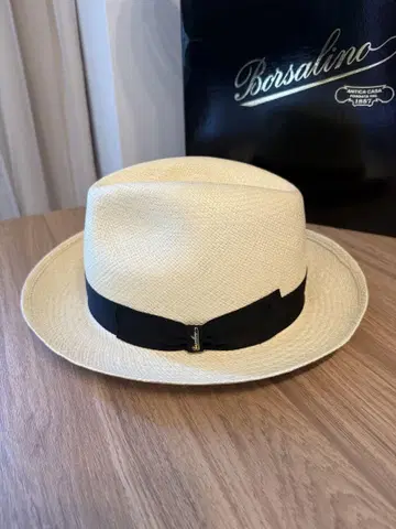 Borsalino 아이보리 밀짚모자 햇