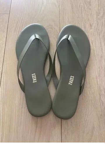 TKEES 샌들 미사용 새상품