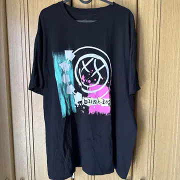 BLINK-182 "SELF TITLED" 그래픽 티셔츠