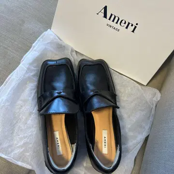 Ameri 스퀘어토 로퍼 통굽 블랙