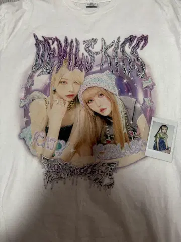 악마의 키스 티셔츠 & 폴라로이드