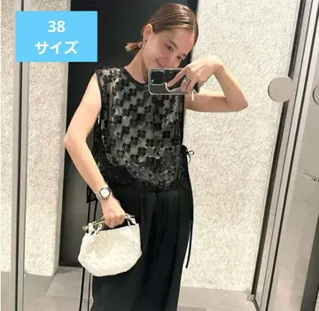 체크 무늬 슬리브리스 다운 베스트 M 사이즈