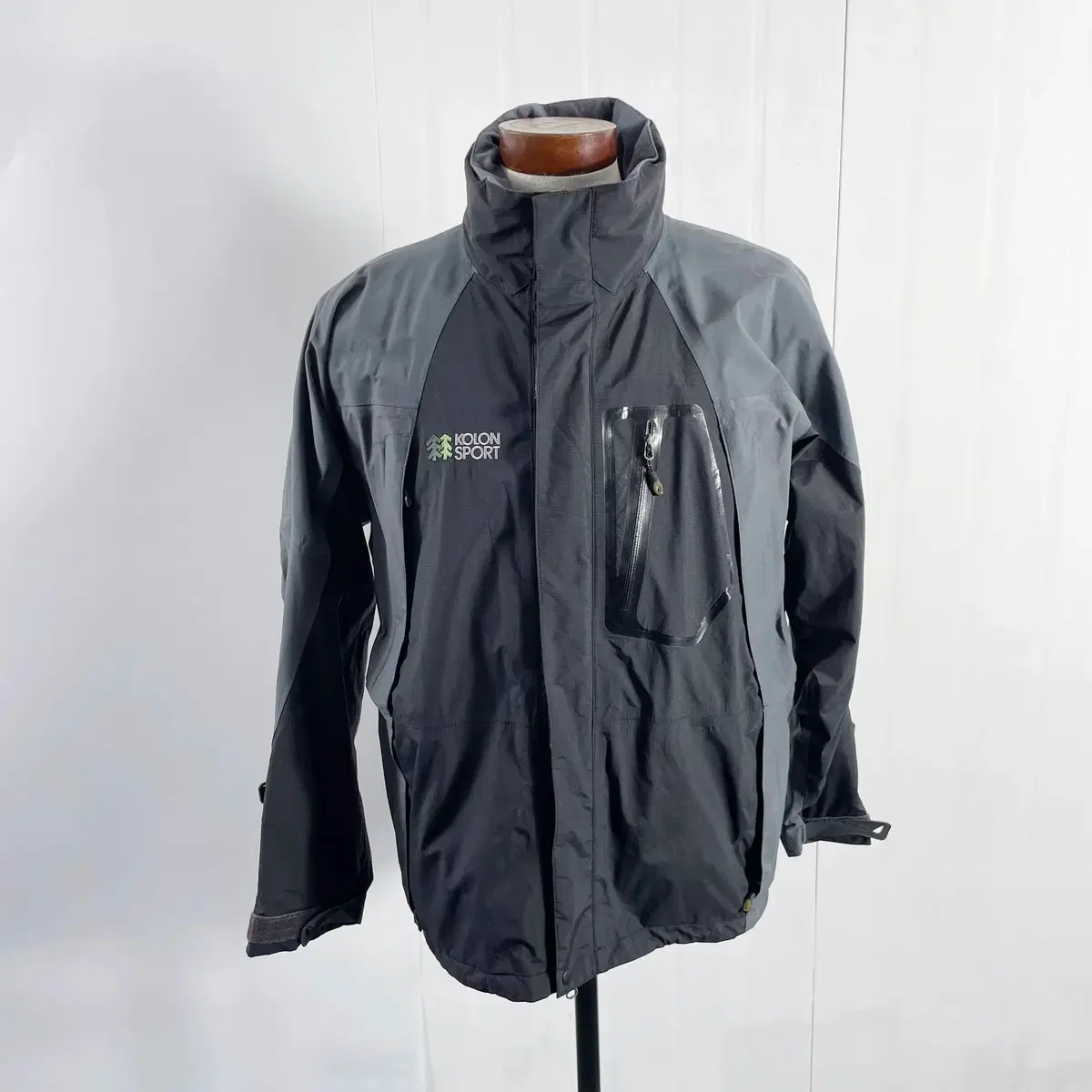 KOLON SPORT GORE-TEX 2L ジャケット／Mサイズ KOLON SPORT GORE-TEX 2L ジャケット／Mサイズ - メルカリ