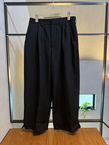 Dulcamara (두르카마라) 와이드 팬츠 블랙