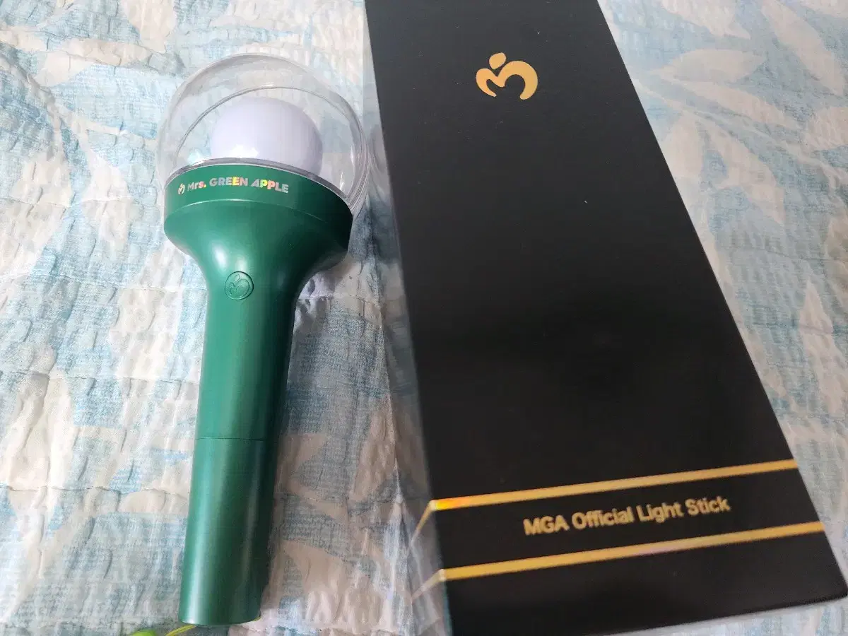 Mrs. Green Apple lightstick wts