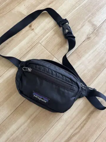 파타고니아 라이트 웨이트 미니 힙 팩 바디 백 Patagonia