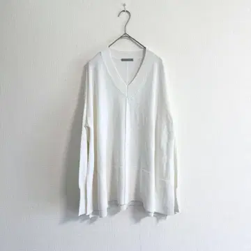 띠어리 럭스 최근 모델 AUTORE CHIARO 썸머 니트