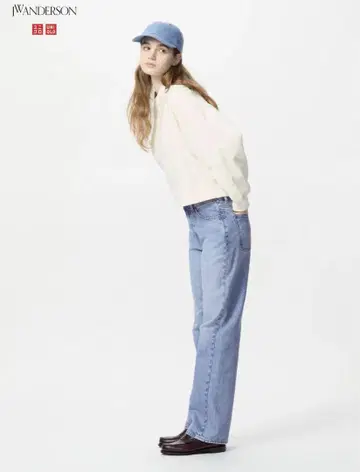 유니클로 JW ANDERSON 스트레이트 데님 라이트 블루