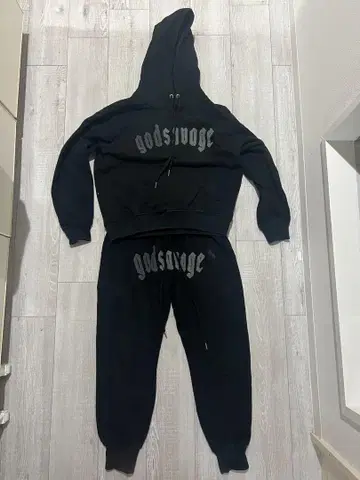 블랙 godsvage 셋업