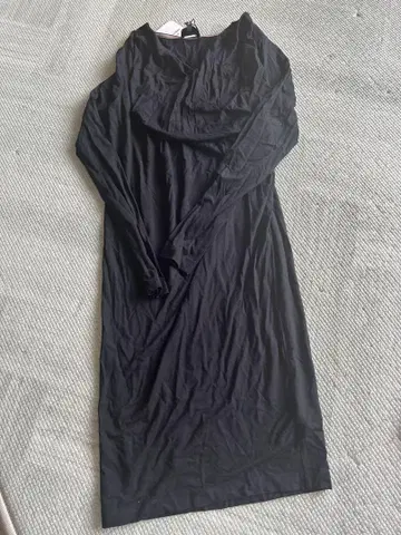ESCADA SPORT 블랙 원피스 32