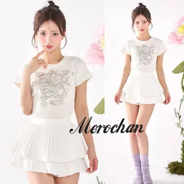 다리치 DR 비쥬 플라워 니트 탑 화이트