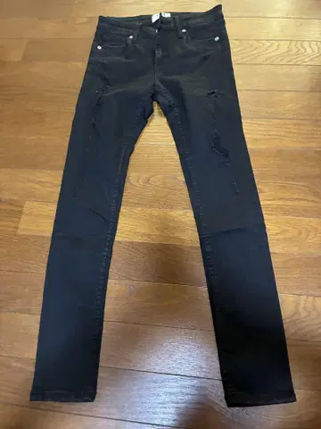 GYDA 블랙 스키니 데님 BACK RIPPED 컬러 스키니 팬츠 S