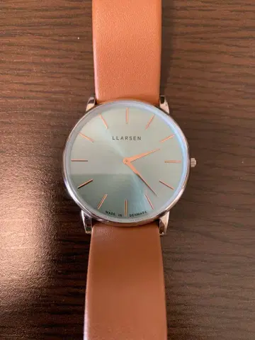 LLARSEN 엘르르센 손목시계