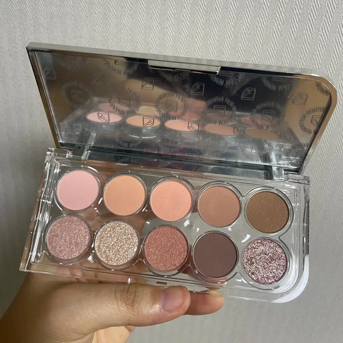 LIGHT ON EYES SHADOW PALETTE 7AM:06 SUNRISE PEACH