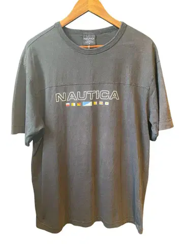 NAUTICA 노티카 로고 및 국기 스타일 그래픽 티셔츠 M