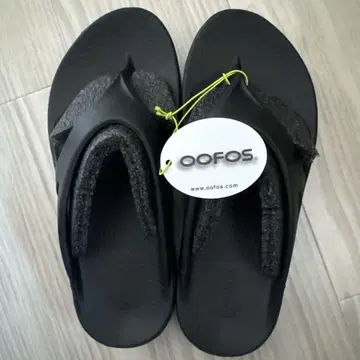 우포스 샌들 OOFO