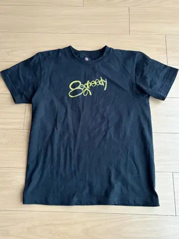 8egreedy 티셔츠