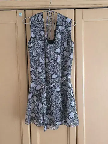 DIANE von FURSTENBERG 꽃무늬 슬리브리스 원피스