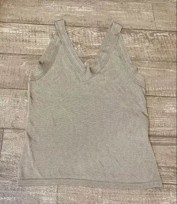 Ralph Lauren 베이지 V넥 탱크탑 M