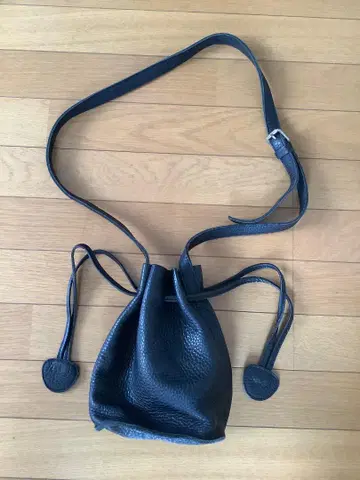 블랙 가죽 복조리형 미니백 숄더백