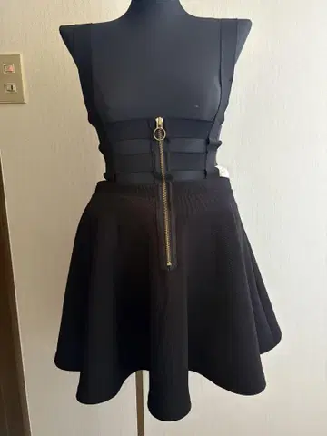 onespo 하네스 플레어 스커트