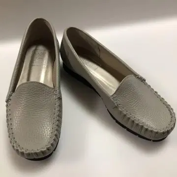 미사용 CLUB DE SAKI 모카신 로퍼 22cm 작은 사이즈