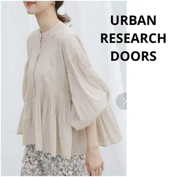 URBAN RESEARCH DOORS 코튼 보일 개더 블라우스